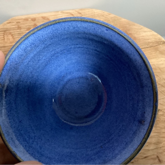 Handcrafted Ceramic Pottery Bowl by Stokes - Beautiful Blues with tan/cream base - Picture 14 of 15